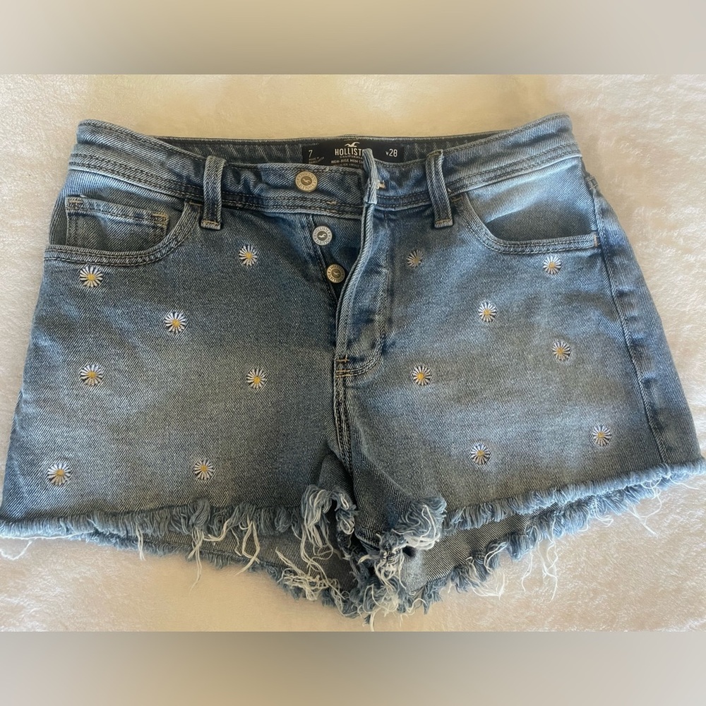 Hollister flower shorts ✨🫶🏻